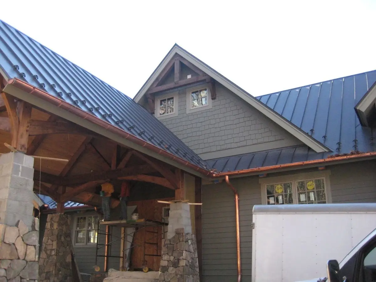 Craftsman Roofing team delivering quality roofing work in Bryant